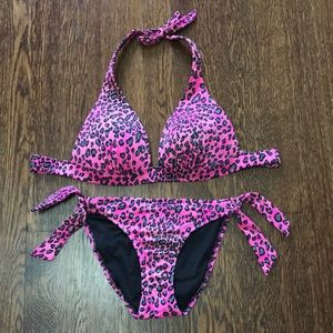 VS Hot Pink swimsuit..